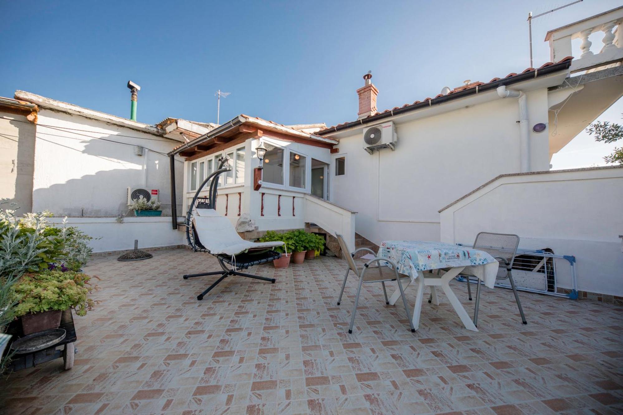 Kazo Appartement Rab Town Buitenkant foto
