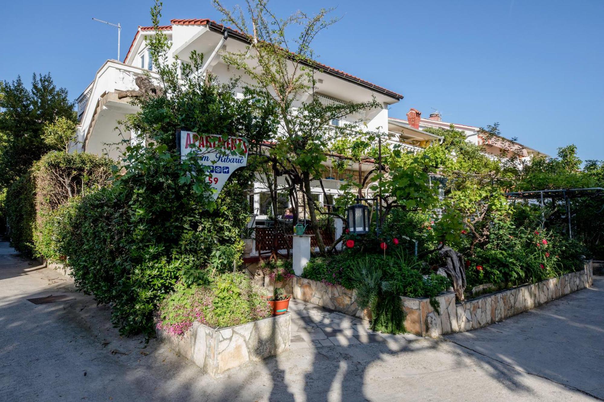 Kazo Appartement Rab Town Buitenkant foto